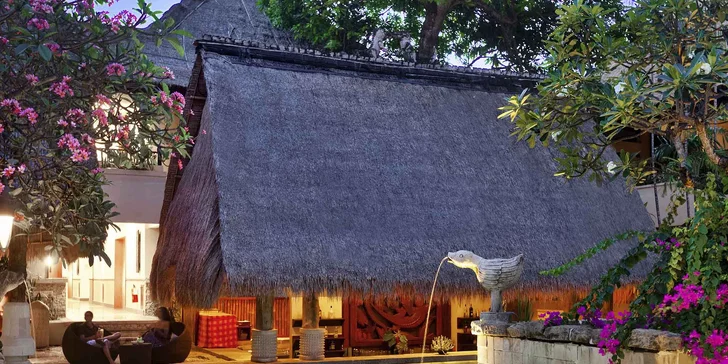 Skutečná exotika v 4* resortu na Bali: 6–12 nocí, snídaně, 2 bazény, u pláže a česky hovořící delegát