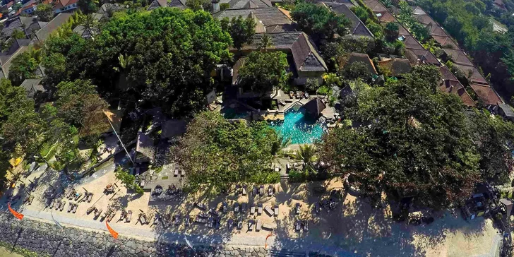Skutečná exotika v 4* resortu na Bali: 6–12 nocí, snídaně, 2 bazény, u pláže a česky hovořící delegát