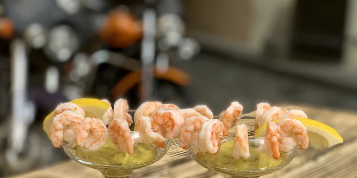 Krevety s guacamole i Aperol Spritz nebo Hugo Spritz pro jednoho i dva