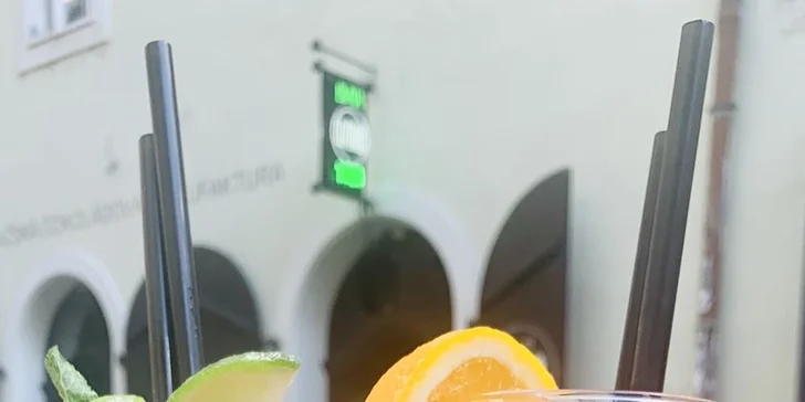 Krevety s guacamole i Aperol Spritz nebo Hugo Spritz pro jednoho i dva