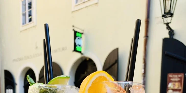 Krevety s guacamole i Aperol Spritz nebo Hugo Spritz pro jednoho i dva