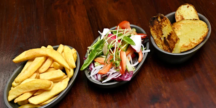 3chodové argentinské menu pro 2 osoby: chobotnice, dva druhy steaků i dezert s kávou