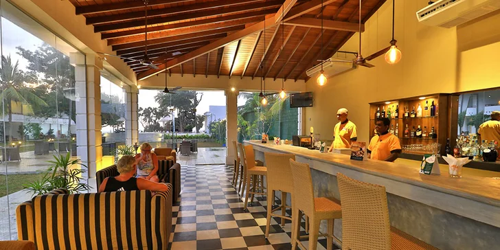 Exotická Srí Lanka: 4* resort se zahradou, bazény a přímo u písčité pláže