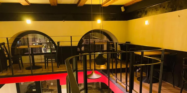 Závitky nebo polévka, poké bowl podle výběru ze 4 druhů a domácí limonáda