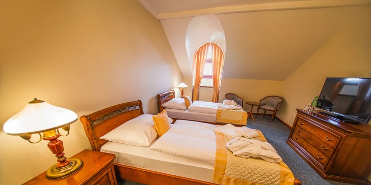 Romantický pobyt na Slovensku: 4* historický zámeček se snídaní či polopenzí a neomezeným wellness