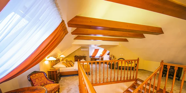 Romantický pobyt na Slovensku: 4* historický zámeček se snídaní či polopenzí a neomezeným wellness