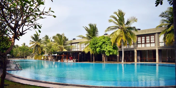 Exotická dovolená na Srí Lance: příjemný resort s bazény a soukromou pláží, 1. dítě do 4,99 let má pobyt zdarma