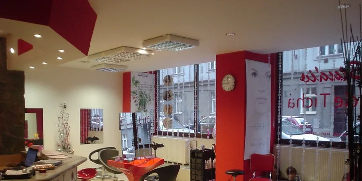 Non-stop krásná: permanentní make-up horních i dolních očních linek