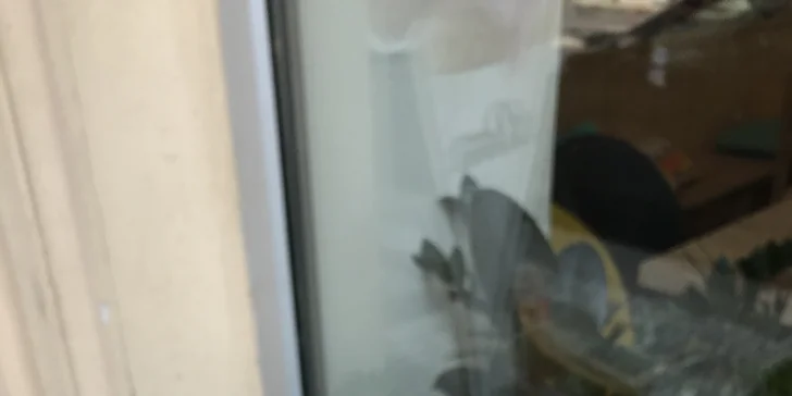 Káva a dortík podle výběru v rodinné kavárničce na Andělu