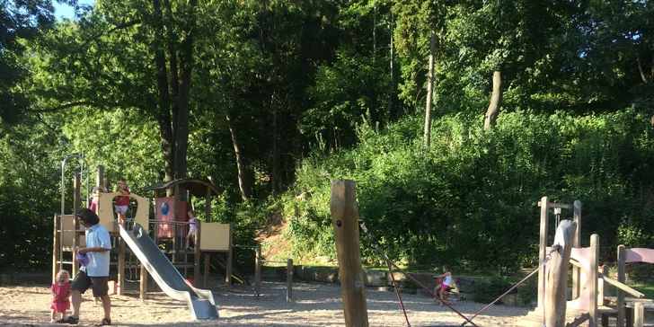 Brána do Krkonoš: ubytování ve vrchlabském rodinném apartmánu, až 14 nocí, na podzim i na jaře