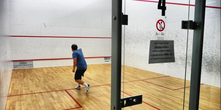 1–8 nocí v centru Prahy až pro 4 osoby: snídaně, terasa s výhledem na Hrad a Staré Město