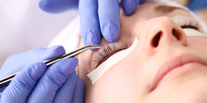 Nádherné oči: Lash lifting i prodlužování řas metodou Volume lashes