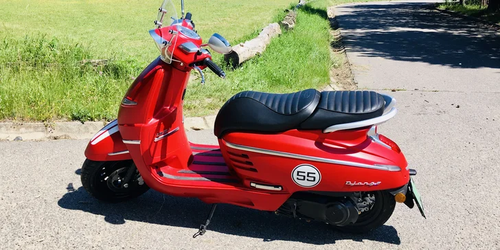 Vyjeďte si na výlet: zapůjčení skútru Peugeot i s přilbou a zámkem na 12 hod., den či víkend