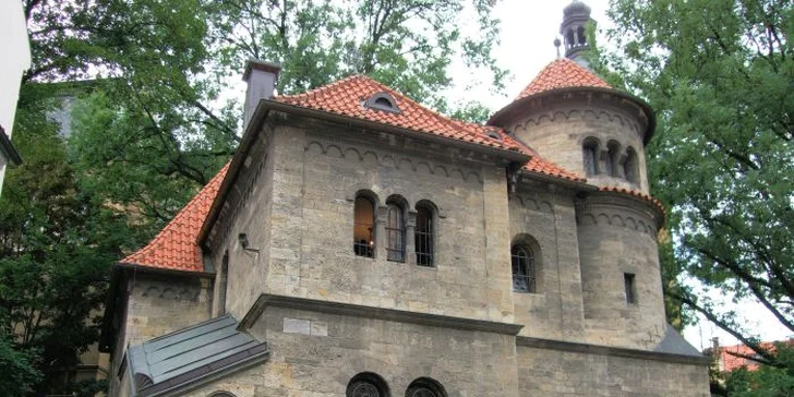 Pro děti i dospělé: plavba po Vltavě, 1denní okružní jízda, voskové muzeum Grévin i prohlídka Pražského hradu