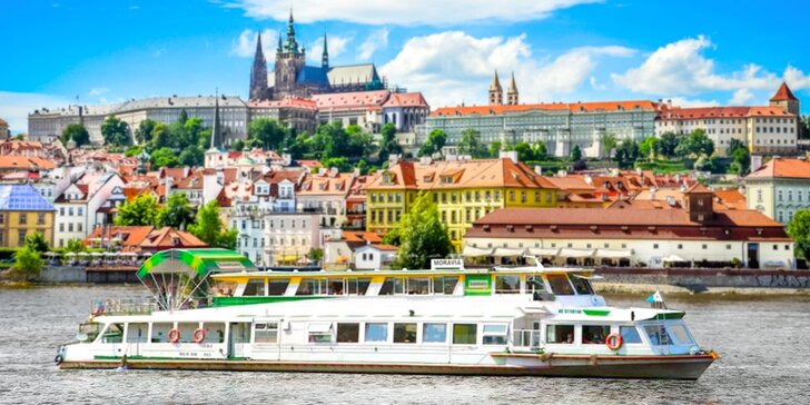 Pro děti i dospělé: plavba po Vltavě, 1denní okružní jízda, voskové muzeum Grévin i prohlídka Pražského hradu