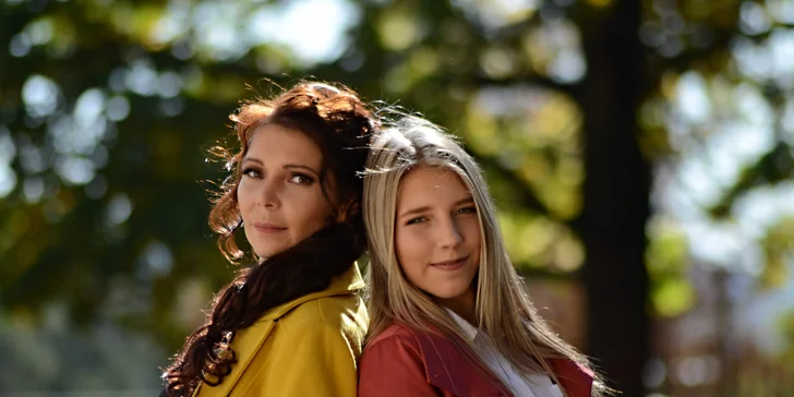 Proměna vizáže s focením pro jednu i dvě osoby: glamour, fantasy i těhotenské focení