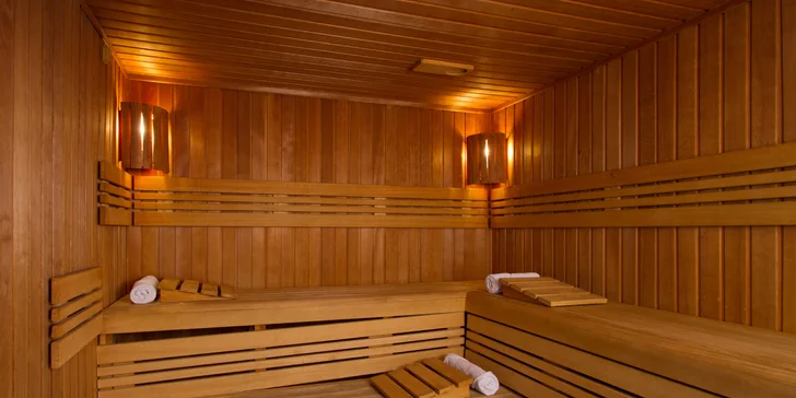 4* hotel mezi hlavním nádražím a Václavákem: prvotřídní snídaně, sauna a fitness neomezeně