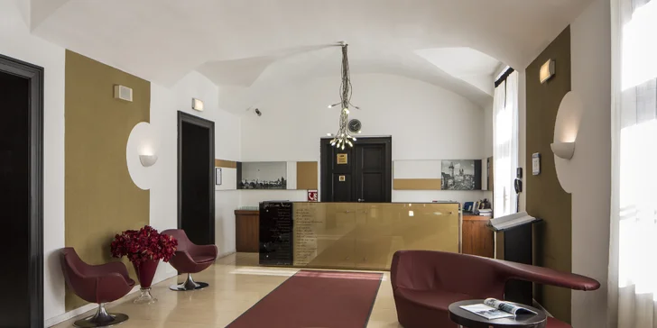 4* hotel mezi hlavním nádražím a Václavákem: prvotřídní snídaně, sauna a fitness neomezeně