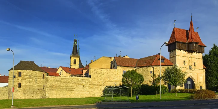 Objevte České středohoří: až 8 dní v historických Lounech se snídaněmi