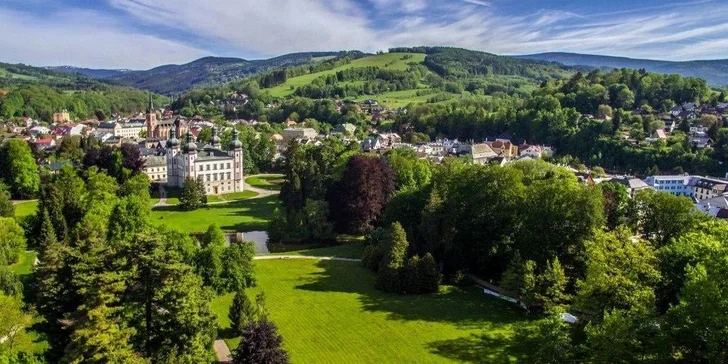 Brána do Krkonoš: ubytování ve vrchlabském rodinném apartmánu, až 14 nocí, na podzim i na jaře