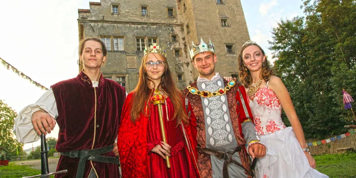 Pohádková či historická prohlídka zámku Horní Libchava i zákusky a káva v cukrárně