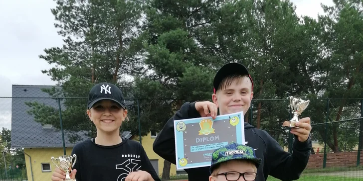 Lekce tenisu s trenérem pro děti i dospělé: 1-3 osoby