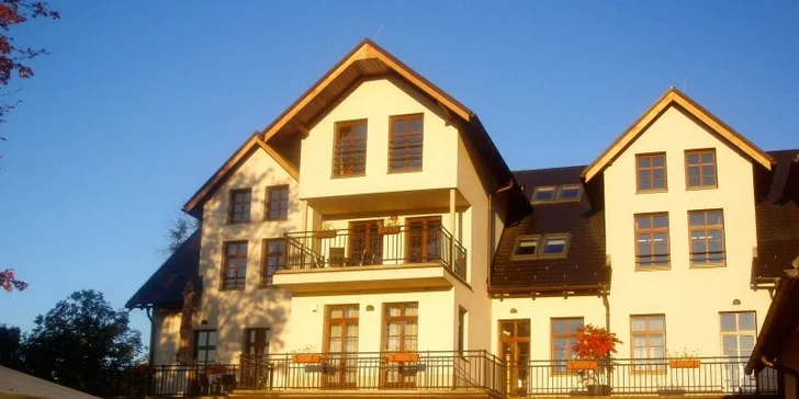 Podzim nebo zima u Adršpašsko-teplických skal: pokoj či apartmán a snídaně