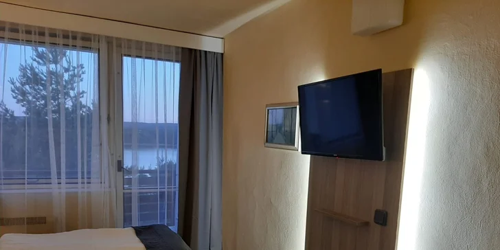 Pobyt na dosah Orlické přehrady: pokoje s balkonem a polopenze