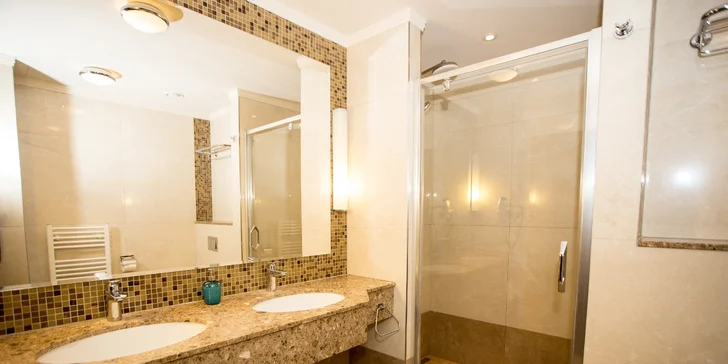 Bydlete v samém srdci Prahy. Apartmán až pro 4 osoby s privátním wellness