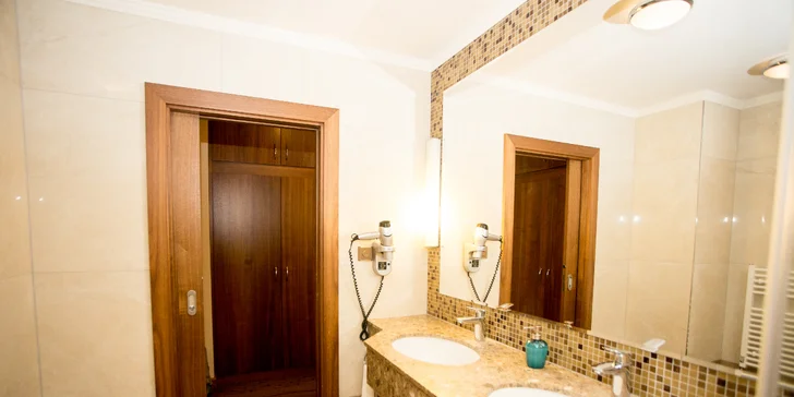 Bydlete v samém srdci Prahy. Apartmán až pro 4 osoby s privátním wellness