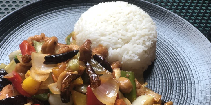 Thajské dobroty pro dva: Tom Kha Chicken, Green curry pork i rýžové kuličky