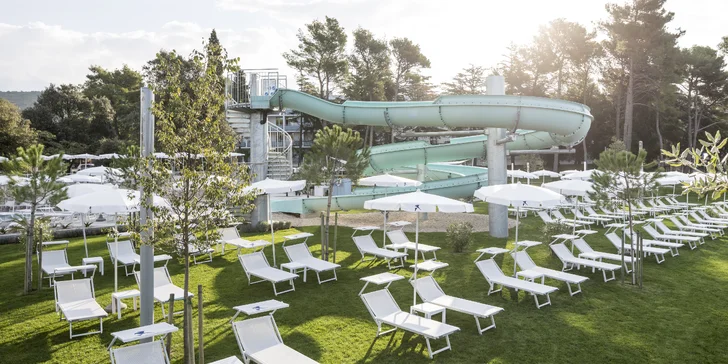 4* all inclusive pobyt na Krku: hotel u moře, bazény se skluzavkami, animace a vstup do akvária