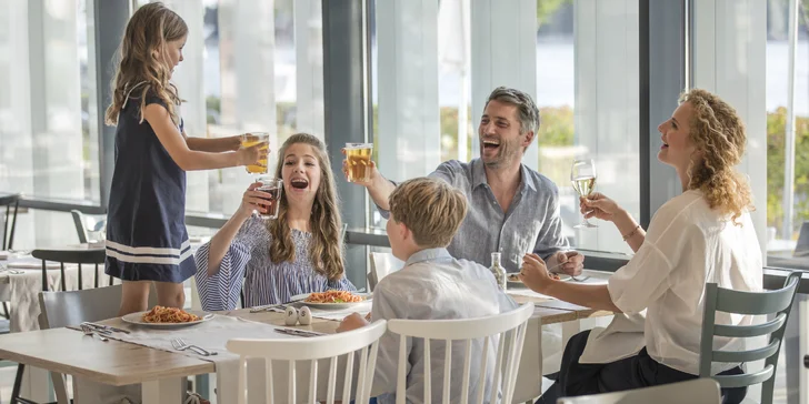 4* all inclusive pobyt na Krku: hotel u moře, bazény se skluzavkami, animace a vstup do akvária