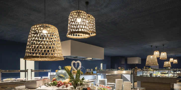 4* all inclusive pobyt na Krku: hotel u moře, bazény se skluzavkami, animace a vstup do akvária