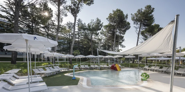 4* all inclusive pobyt na Krku: hotel u moře, bazény se skluzavkami, animace a vstup do akvária