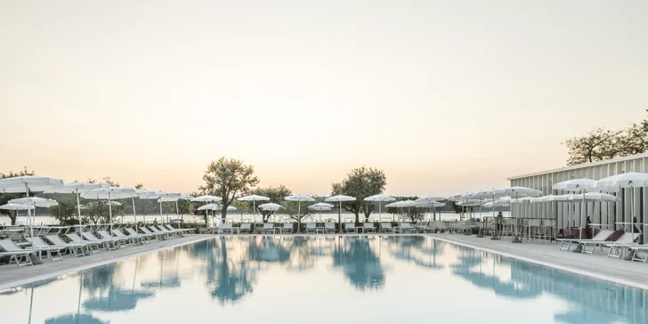 4* all inclusive pobyt na Krku: hotel u moře, bazény se skluzavkami, animace a vstup do akvária