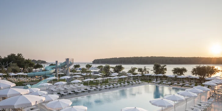 4* all inclusive pobyt na Krku: hotel u moře, bazény se skluzavkami, animace a vstup do akvária
