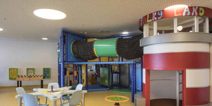 4* all inclusive pobyt na Krku: hotel u moře, bazény se skluzavkami, animace a vstup do akvária