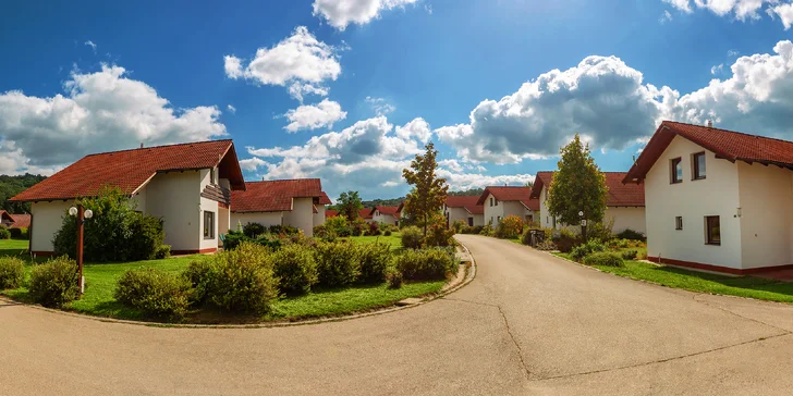 Rodinná dovolená v apartmánovém resortu s bazény: až 4 děti zdarma