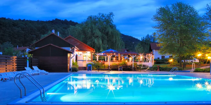 Rodinná dovolená v apartmánovém resortu s bazény: až 4 děti zdarma