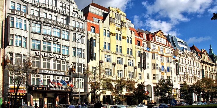 Pobyt v 5* hotelu v centru Prahy: snídaně, láhev vína i varianta s masáží