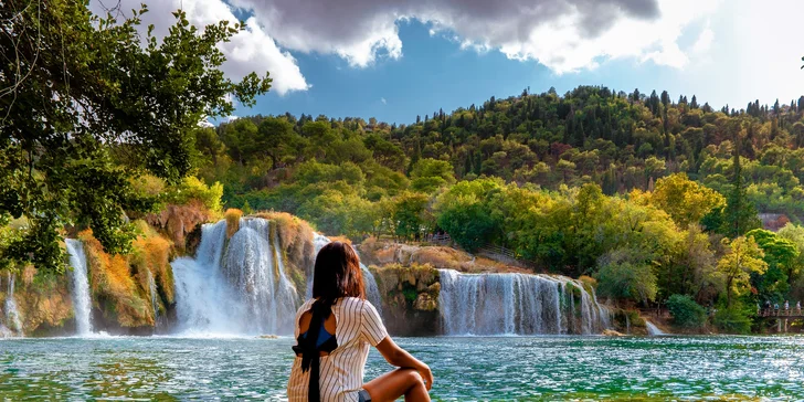 Poznejte Dalmácii: hotel ve Vodicích a výlety do NP Krka, Kornati i Šibeniku, vč. polopenze a dopravy