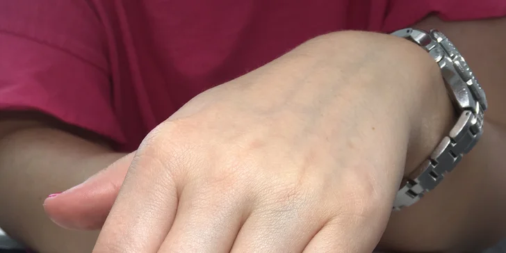 Základní či regenerační kosmetické ošetření s možností manikúry