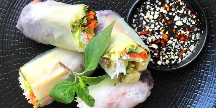 Thajské dobroty pro dva: Tom Kha Chicken, Green curry pork i rýžové kuličky