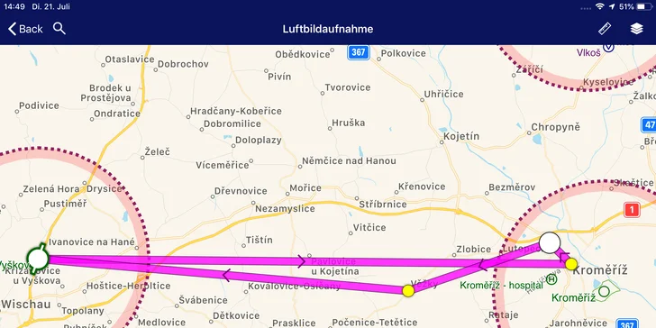 S hlavou v oblacích: vyhlídkový let Cessnou nad Macochou a Kroměříží