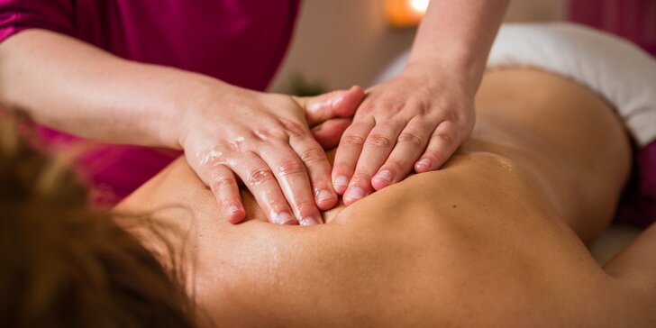 Rehabilitačně–relaxační masáž zad a šíje s využitím prvků Dornovy metody