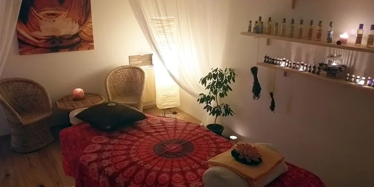 Výběr ze 4 druhů masáží: těhotenská, čokoládová nebo aroma masáž bohyně