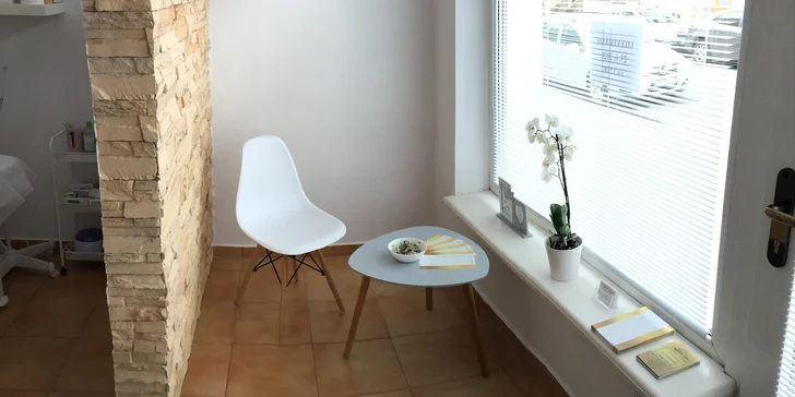 Kosmetické ošetření pleti s možností manikúry či lash liftingu