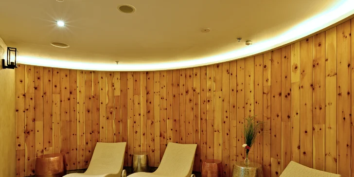 2 hodiny ve wellness a thajská masáž pro 1 nebo 2 osoby