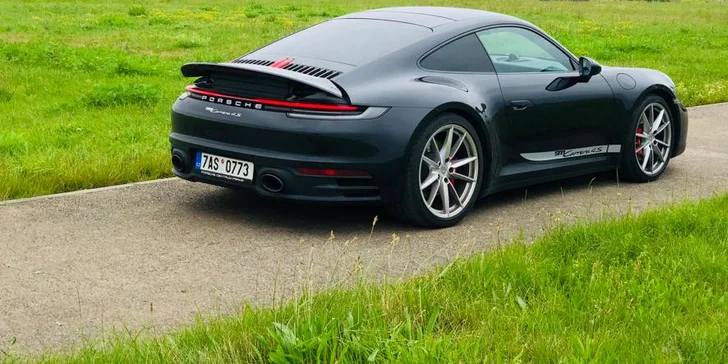 Legendární sporťák Porsche 911 Carrera 4S: 15 či 25 min. spolujízdy i řízení